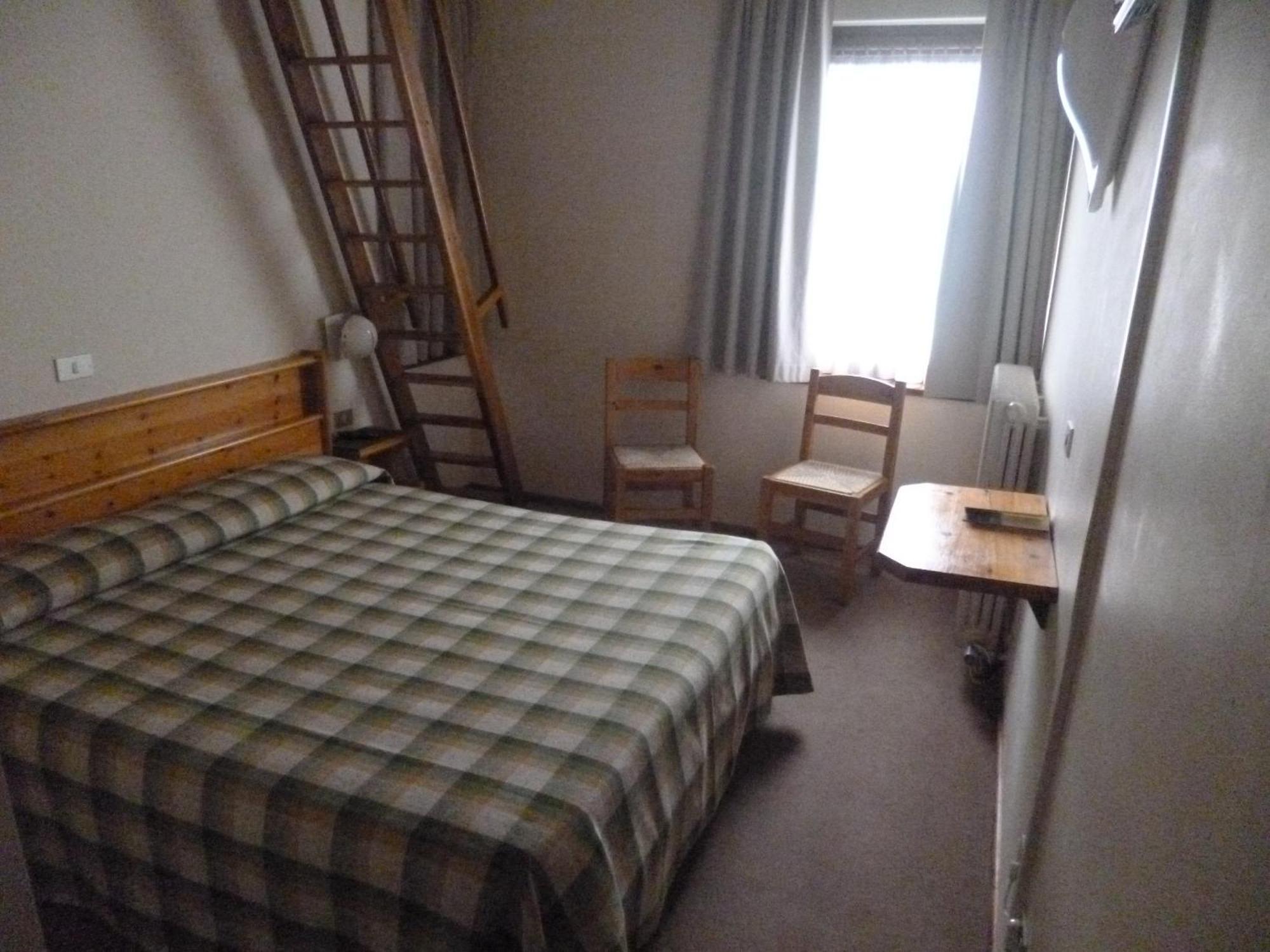 Hotel Valdotain Villeneuve Habitación foto